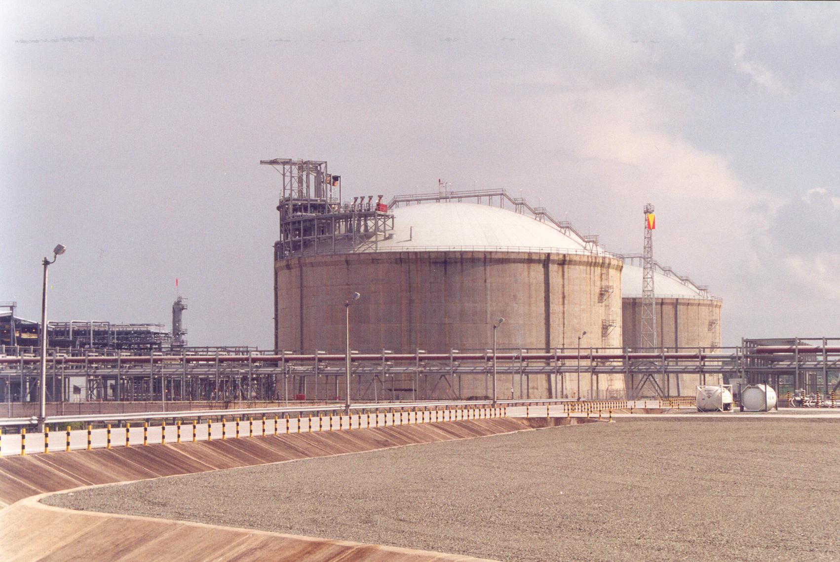 LNG Terminal 10