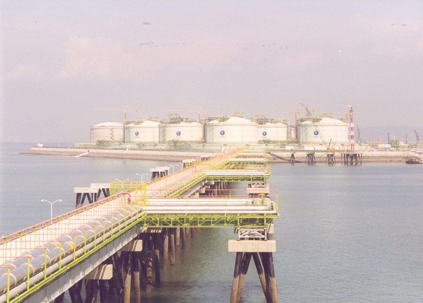 LNG Terminal 11