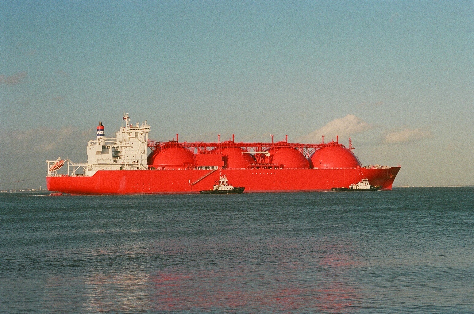 LNG Vessel Image 01