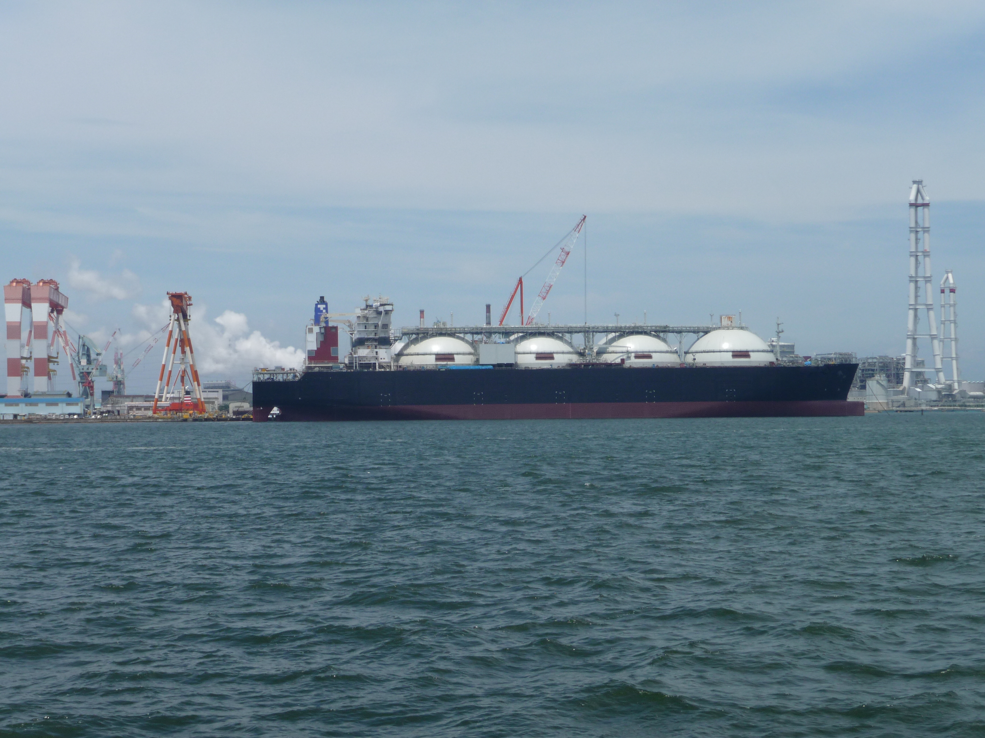 LNG Vessel Image 04